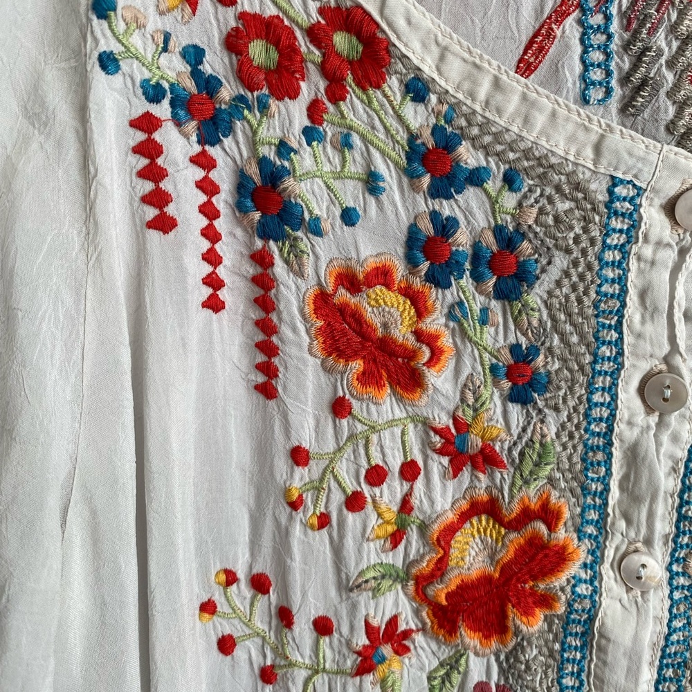 NWOT Johnny Was Embroidered Tunic